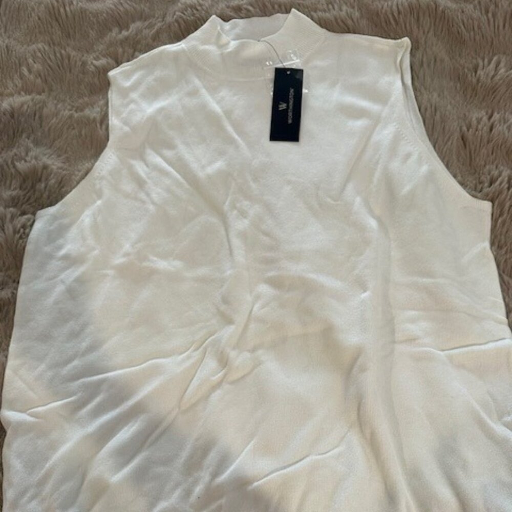 NWT Off White Sleeveless Mockneck Worthington L